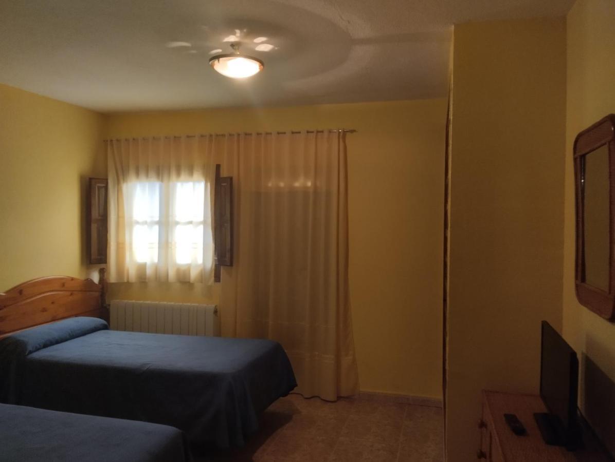Apartamentos Condado De Miranda Миранда-дель-Кастаньяр Экстерьер фото